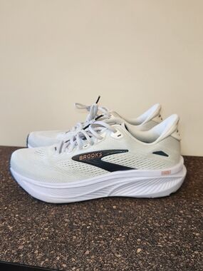 Brooks Ghost 18 Running Shoes Womens Size 8 Wide